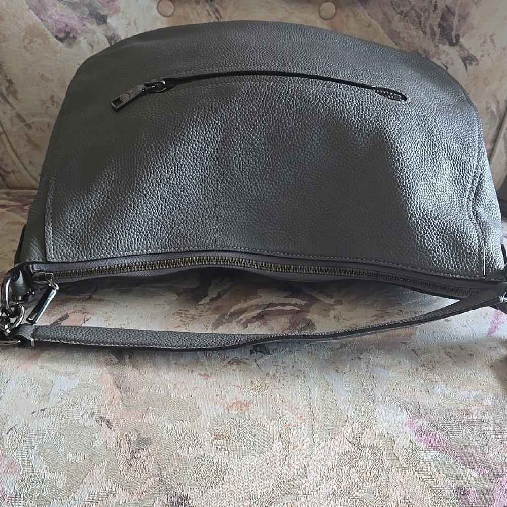 Large Coach Chelsea 32 Gray Leather Women's Bag - Picture 7 of 13
